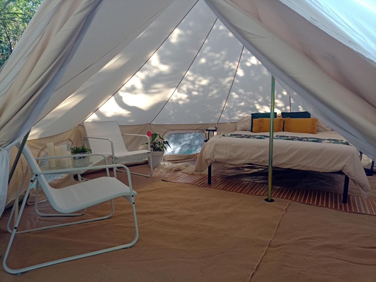 La Cera Farm Camping B&B ซานตา เตเรซา กัลลูรา ภายนอก รูปภาพ