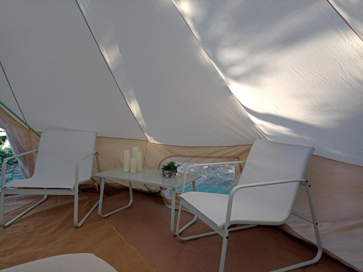 La Cera Farm Camping B&B ซานตา เตเรซา กัลลูรา ภายนอก รูปภาพ